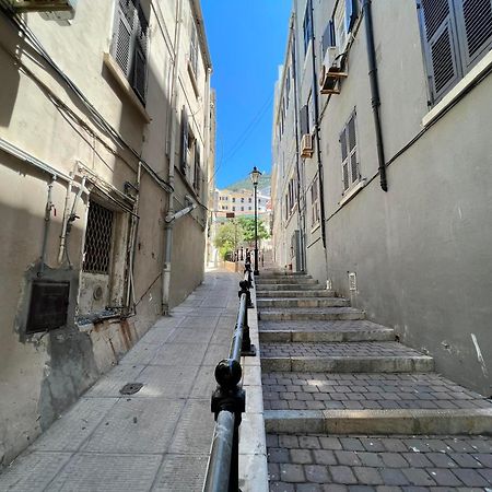 Peaceful 1Br With Shared Terrace At The Nook Apartment Gibraltar Bagian luar foto